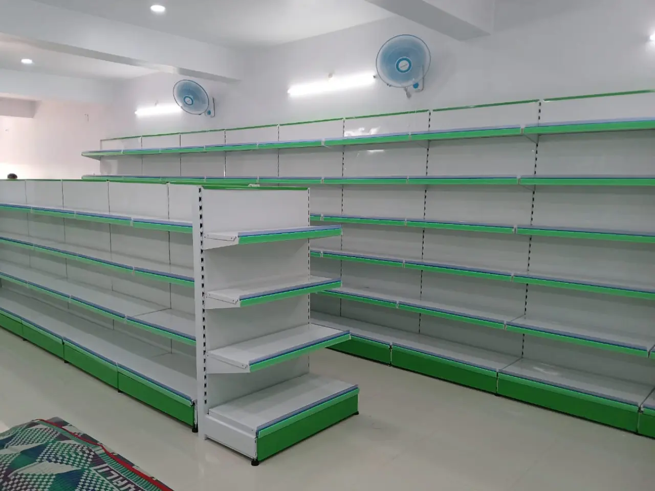 727972395_Supermarket racks  installation Ranchi4.webp